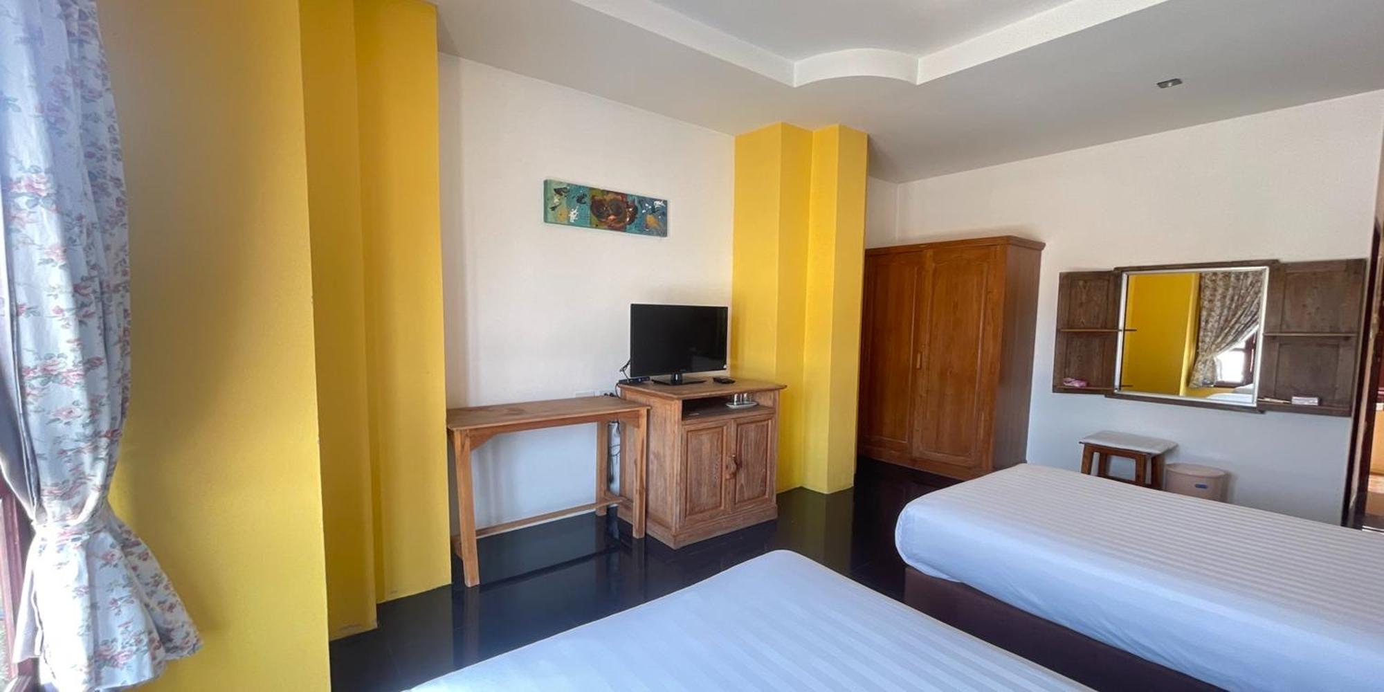 Yellow Tique Hotel Лампанг Екстер'єр фото